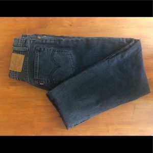 Levis Distress Denim Jeans
